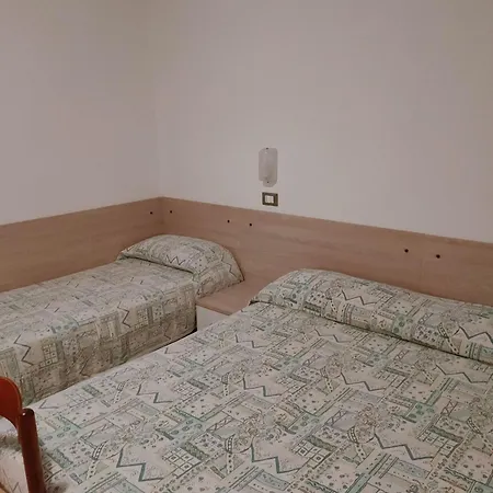 Bright Flat With Shared Garden Apartman Bibione