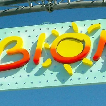 Renovated For 5 Guests In Lejlighed Bibione