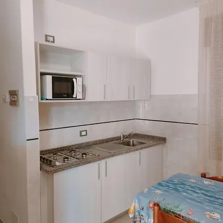 Renovated For 5 Guests In *