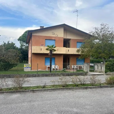 Renovated For 5 Guests In Bibione